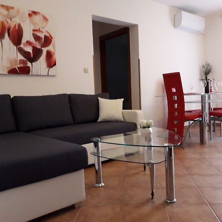Apartman Lean Пула Екстер'єр фото