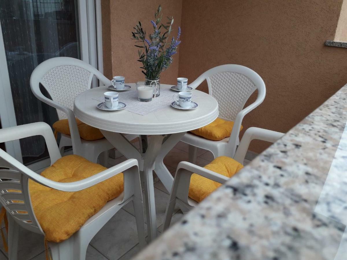 Apartman Lean Пула Екстер'єр фото